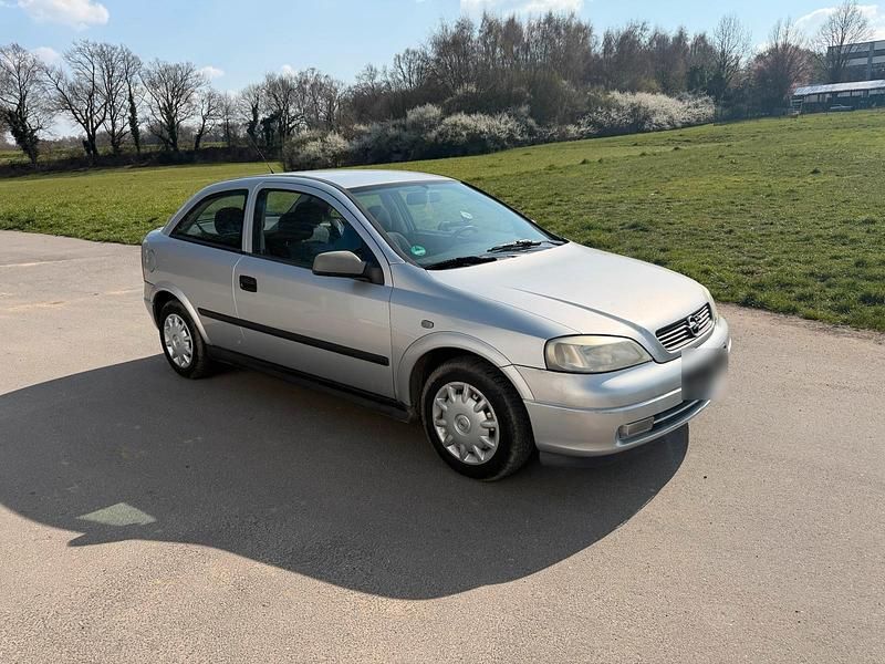 Gebraucht Opel Astra 65 PS (47 kW) 1999 Silber Kleinwagen