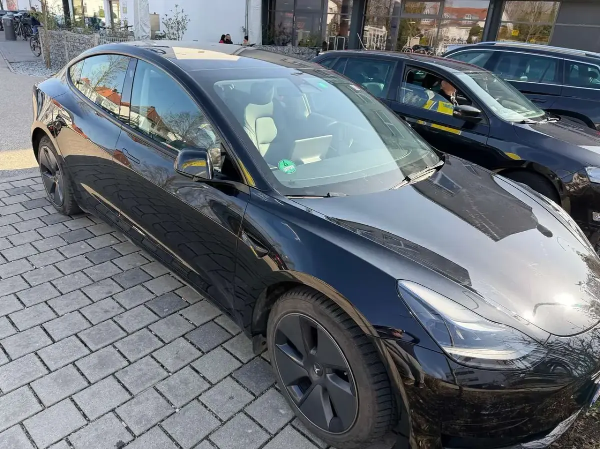 Gebraucht Tesla Model 3 Standard Range Plus 208 kW (283 PS) 2022 Schwarz Limousine