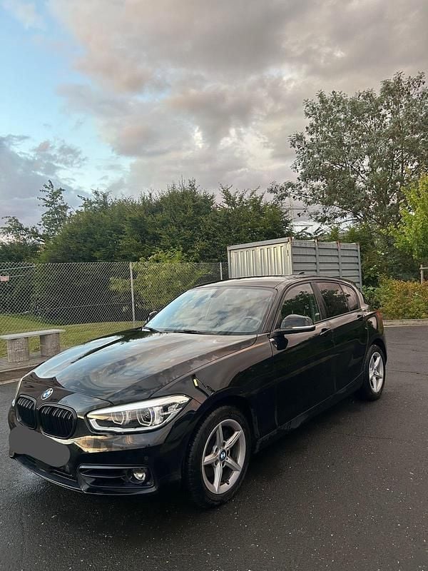 Schwarz Gebraucht 2019 BMW 120 M Sport Kleinwagen | 20.000 € (Superpreis) - Bild 1/4