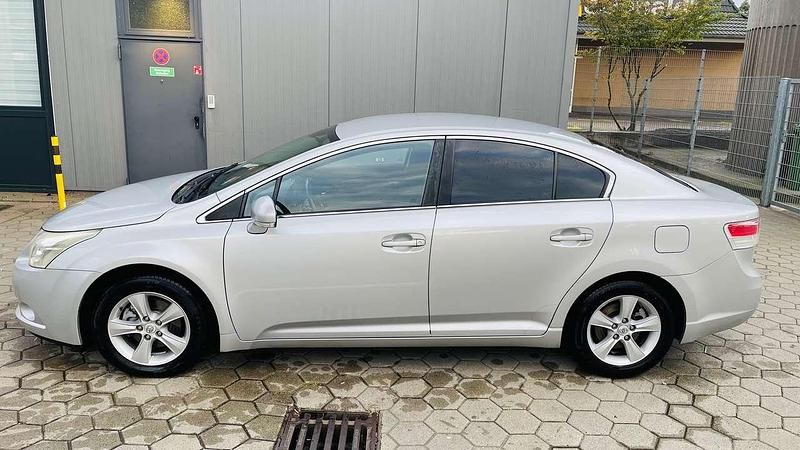 Gebraucht 2009 Toyota Avensis Sol Limousine | 7.900 € (Etwas zu teuer) - Bild 1/4