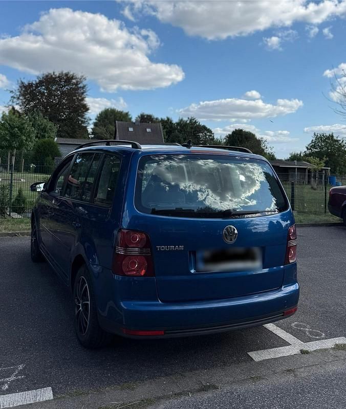 Gebraucht VW Touran 102 PS (75 kW) 2008 Blau Van / Kleinbus