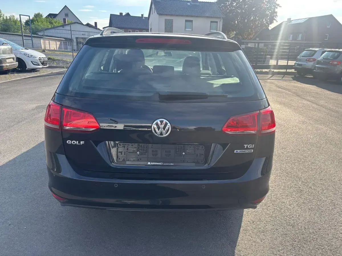 Gebraucht VW Golf VII Trendline 110 PS (80 kW) 2016 Schwarz Kombi