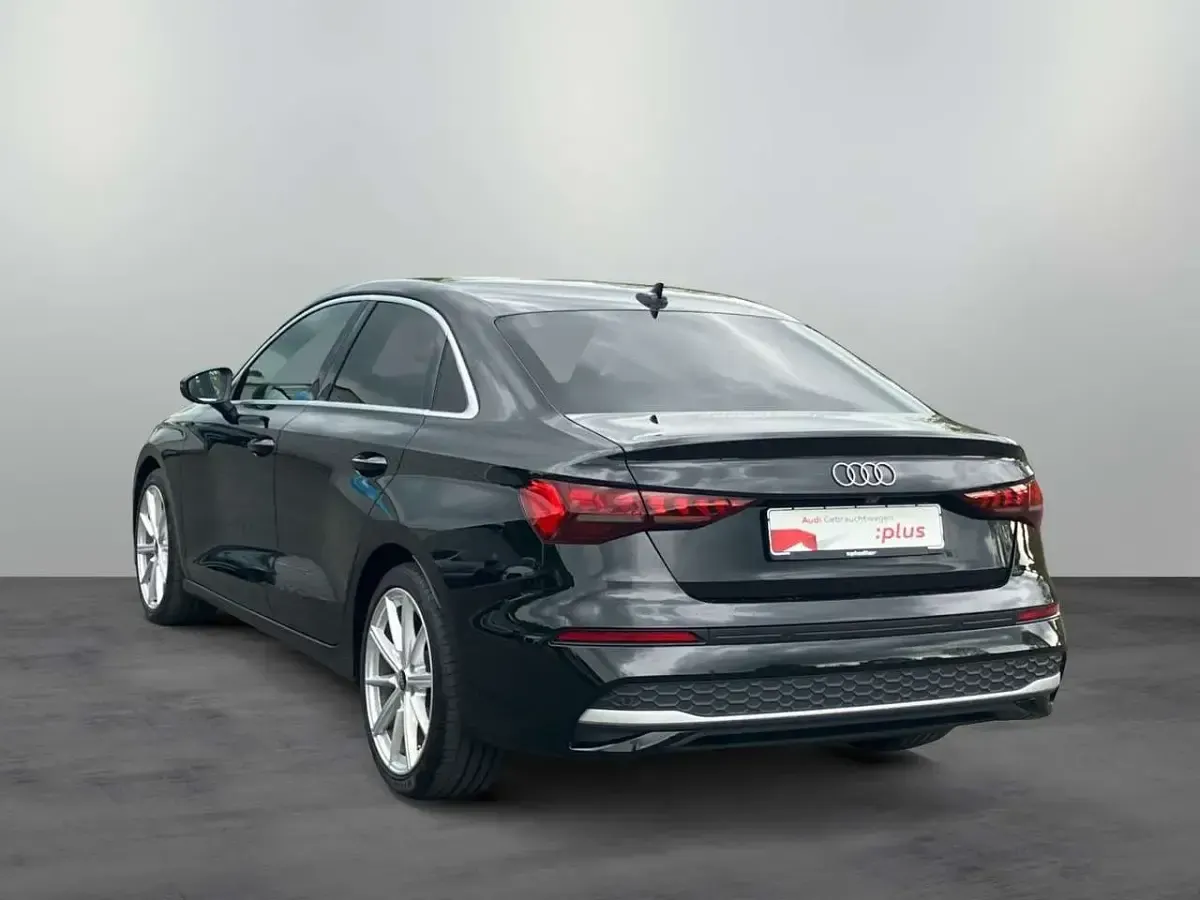 Gebraucht Audi A3 Advanced Plus 150 PS (110 kW) 2024 Mythosschwarz metallic Limousine