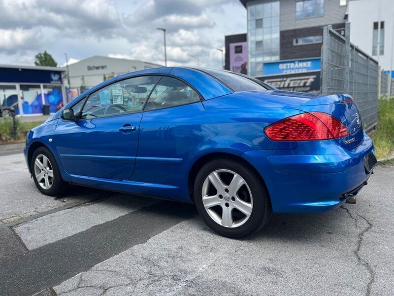 Gebraucht Peugeot 307 CC 136 PS (100 kW) 2005 Blau recife/metalliclackierun Cabrio
