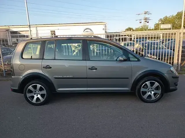 Gebraucht VW Touran Cross 140 PS (102 kW) 2008 Slate grey Van / Kleinbus
