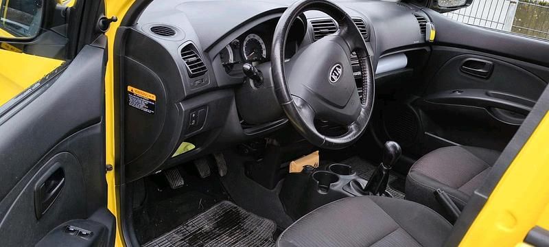 Gebraucht Kia Picanto 65 PS (47 kW) 2009 Gelb Kleinwagen