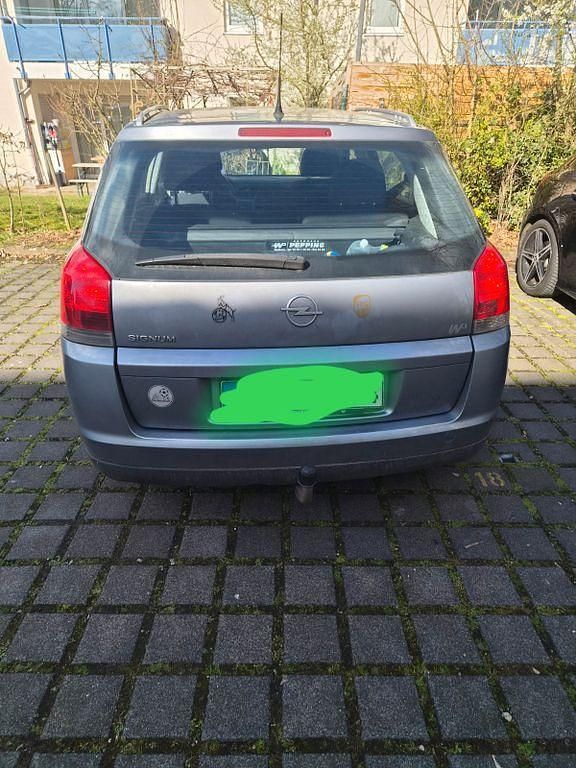Gebraucht Opel Signum 122 PS (89 kW) 2003 Kleinwagen