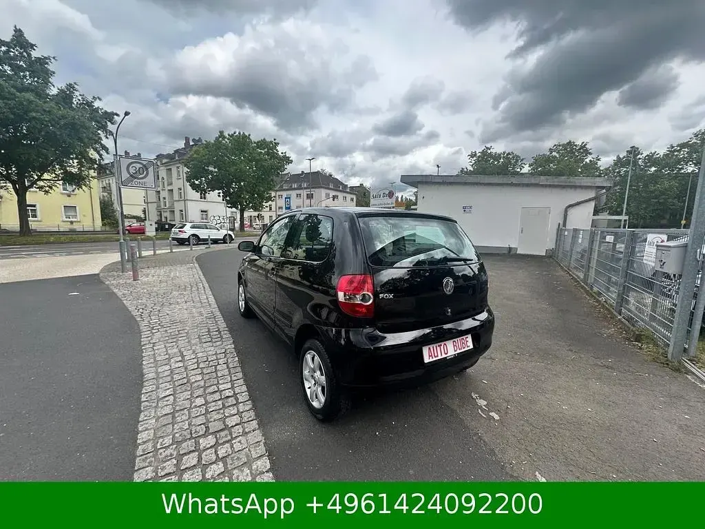 Gebraucht VW Fox Basis 54 PS (39 kW) 2006 Schwarz Kleinwagen