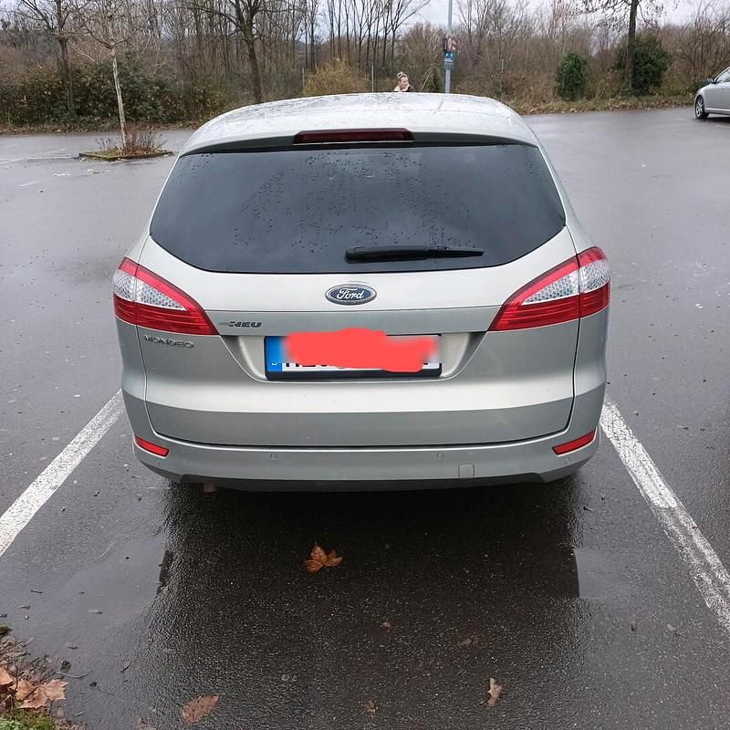 Gebraucht Ford Mondeo 145 PS (106 kW) 2009 Grau Kombi