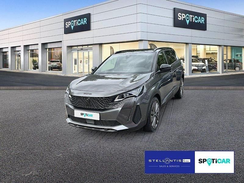 Grau Gebraucht 2023 Peugeot 5008 GTi Van / Kleinbus | 31.875 € (Etwas zu teuer) - Bild 1/4