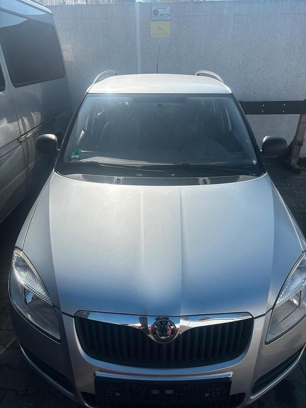 Gebraucht Skoda Fabia 60 PS (44 kW) 2008 Silber Kleinwagen