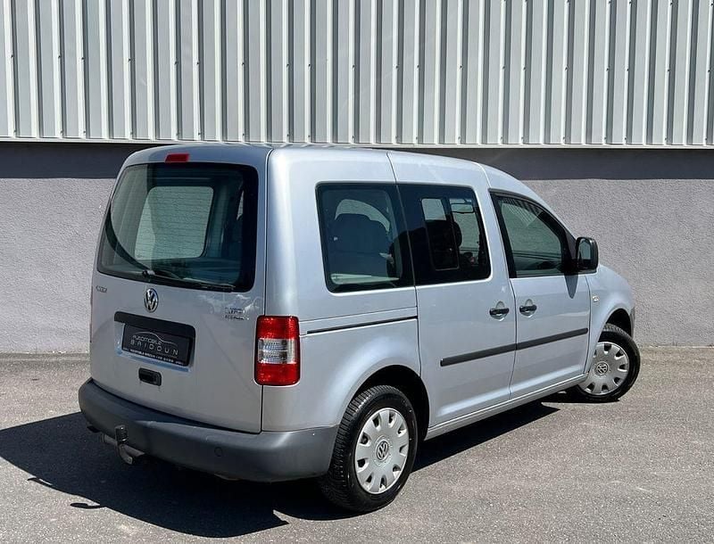 Gebraucht VW Caddy Team 109 PS (80 kW) 2008 Silber Van / Kleinbus