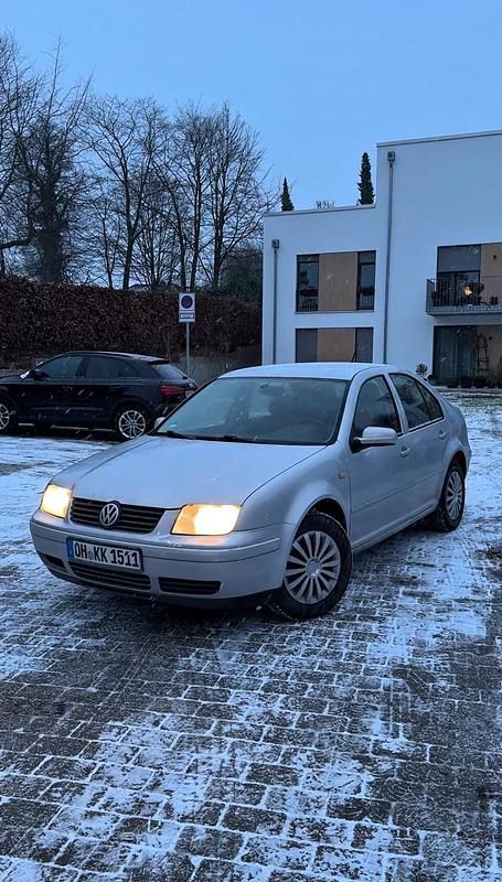 Gebraucht VW Bora Comfortline 101 PS (74 kW) 1998 Grau Limousine