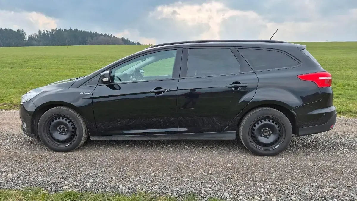 Gebraucht Ford Focus 125 PS (91 kW) 2017 Schwarz Kombi