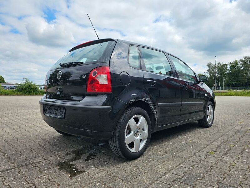 Gebraucht VW Polo Comfortline 75 PS (55 kW) 2002 Schwarz Limousine
