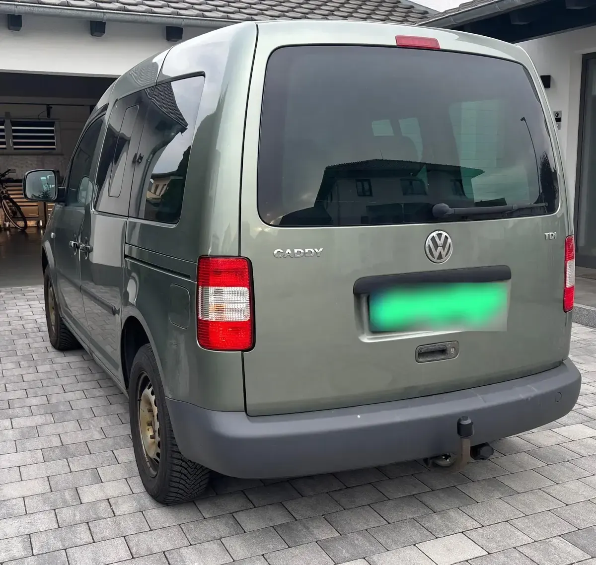 Używany VW Caddy 104 KM (76 kW) 2004 Zielony Minivan