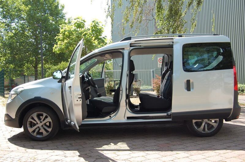 Silber Gebraucht 2017 Dacia Dokker Stepway Van | 10.999 € (Guter Preis) - Bild 1/4