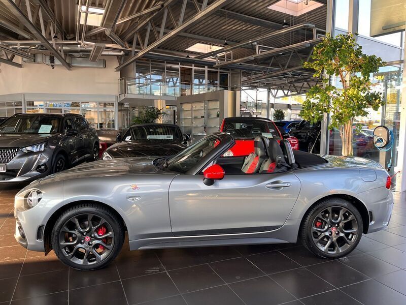 Gebraucht Abarth 124 Spider 170 PS (125 kW) 2018 Silber (colore esterno (aluminum metalli (metallic) Cabrio