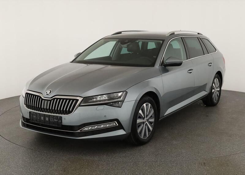 Business grau metallic Gebraucht 2021 Skoda Superb Style Kombi | 30.495 € (Fairer Preis) - Bild 1/4