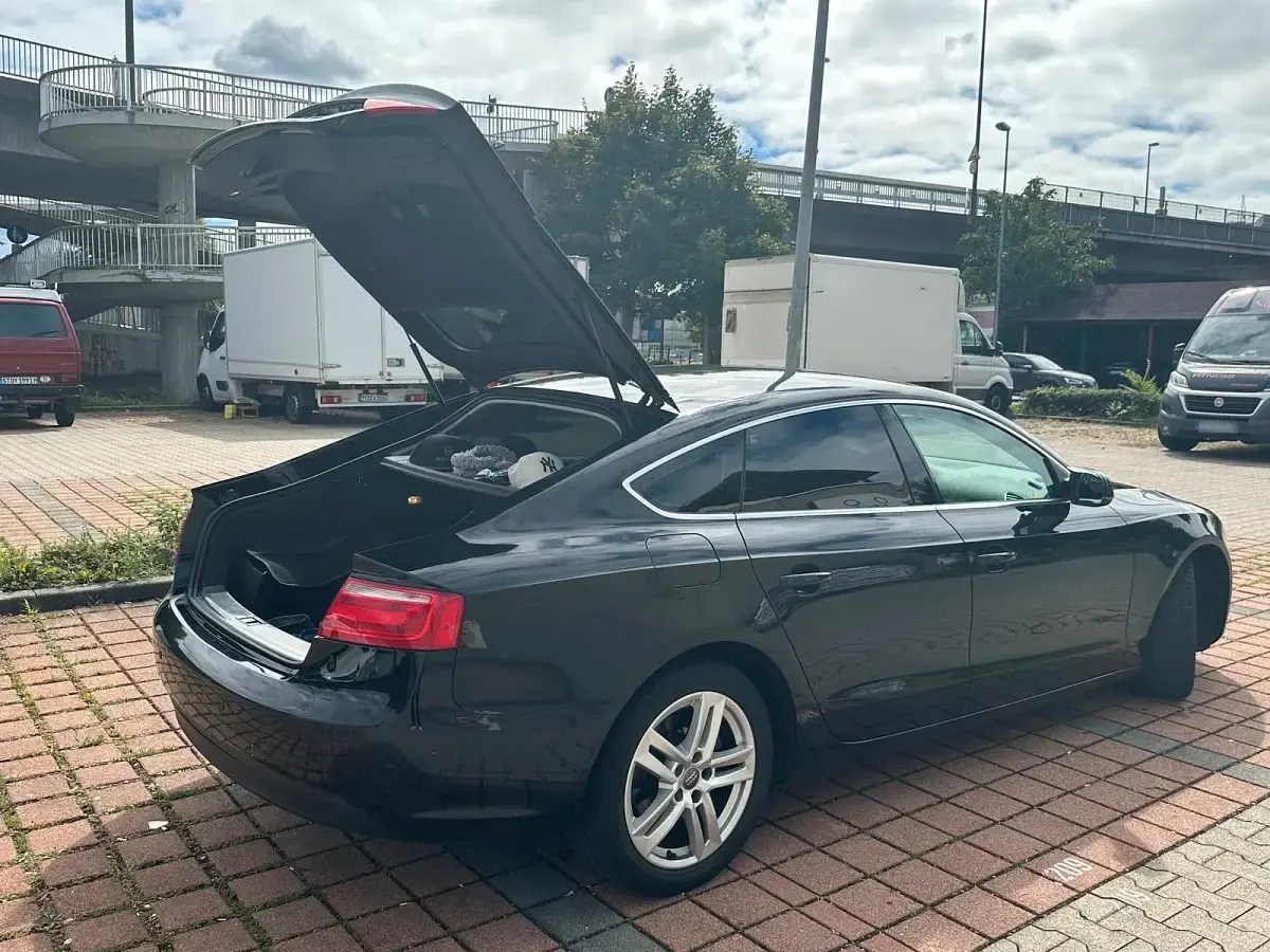 Gebraucht Audi A5 Sportback 136 PS (100 kW) 2016 Schwarz Kleinwagen