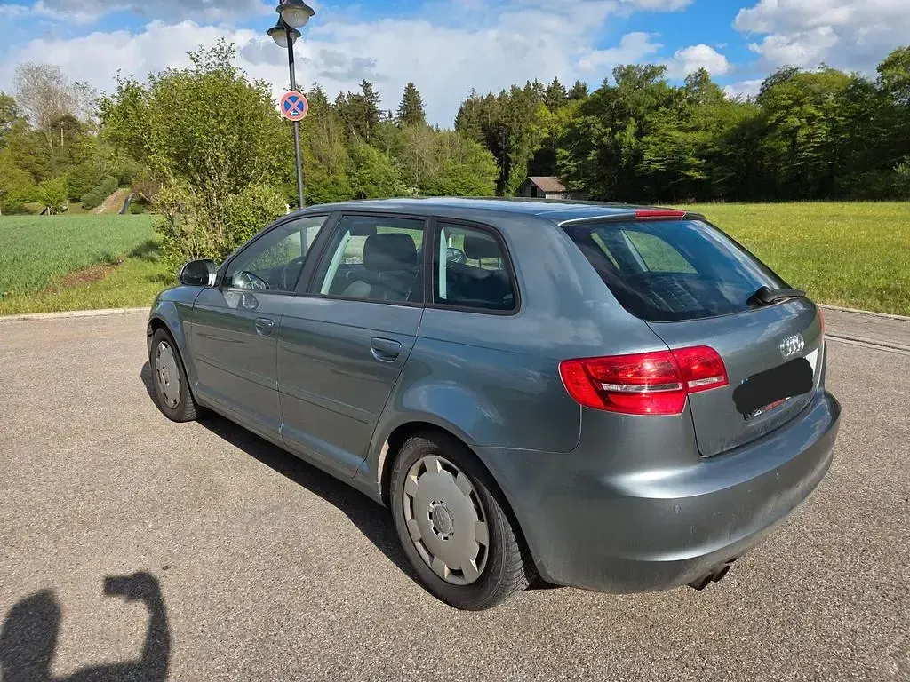 Second-hand Audi A3 Ambiente 125 CP (91 kW) 2009 Gri Hatchback