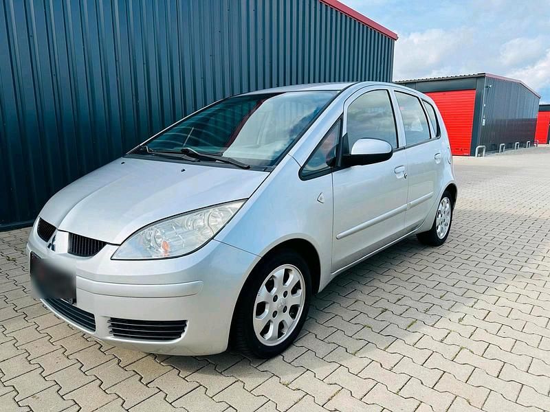 Silber Gebraucht 2007 Mitsubishi Colt Limousine | 2.200 € (Etwas zu teuer) - Bild 1/4