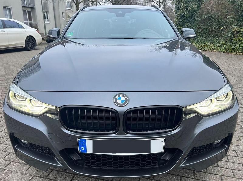 Gebraucht BMW 320 M Sport 190 PS (139 kW) 2018 Grau Kombi