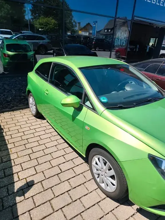 Gebraucht Seat Ibiza SC Style 69 PS (50 kW) 2012 Grün Kleinwagen