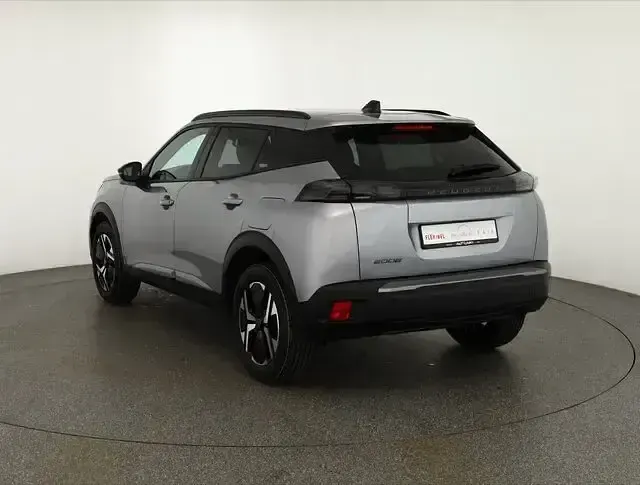 Neu Peugeot 2008 Allure 101 PS (74 kW) 2025 Grau SUV
