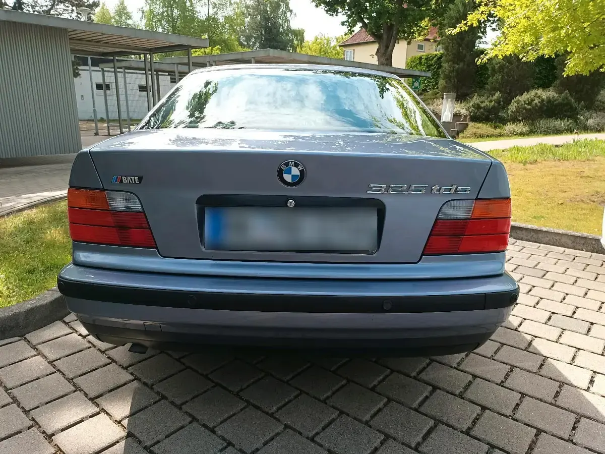 Gebraucht BMW 325 143 PS (105 kW) 1993 Violet Limousine