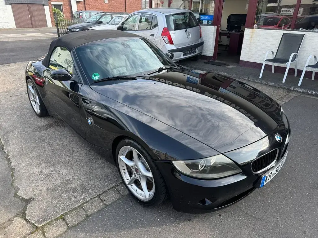Usata BMW Z4 Performance 170 CV (125 kW) 2004 Nero Cabrio