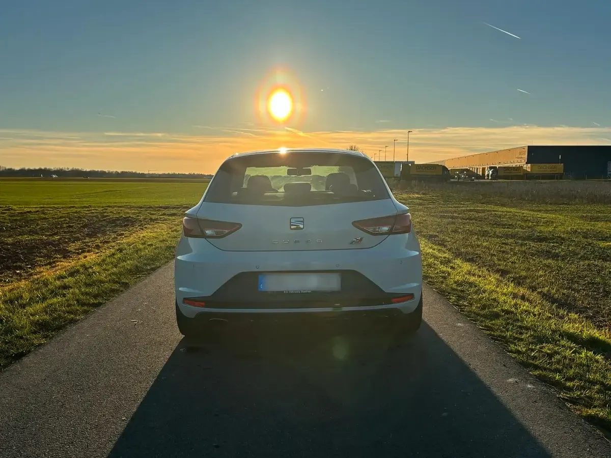 Gebraucht Cupra Leon 280 PS (205 kW) 2014 Weiß Limousine