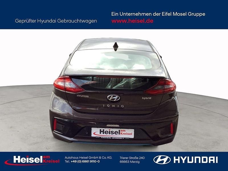 Gebraucht Hyundai Ioniq Premium 141 PS (103 kW) 2017 Braun Kleinwagen