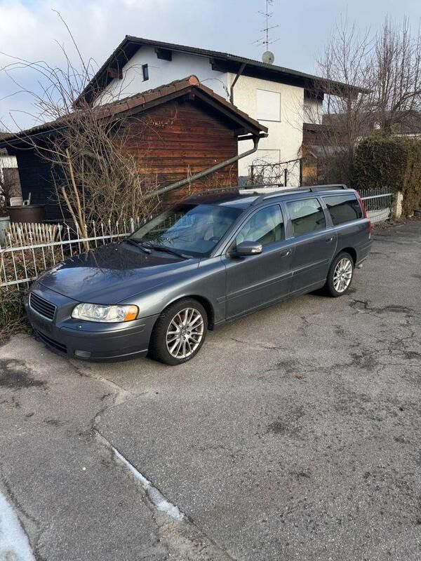 Gebraucht 2007 Volvo V70 Kombi | 1.690 € (Superpreis) - Bild 1/4