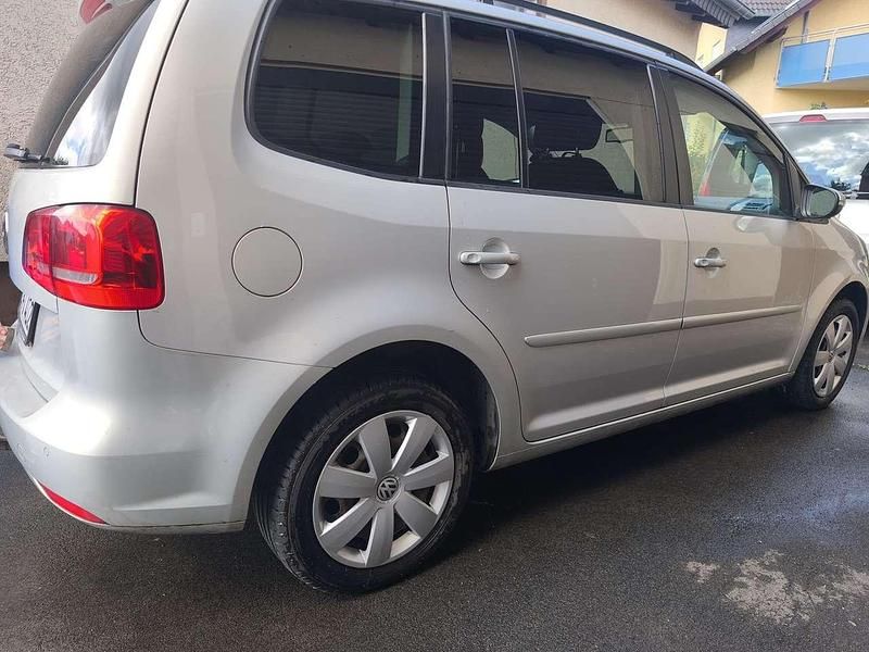 Gebraucht VW Touran 105 PS (77 kW) 2012 Grau Van / Kleinbus