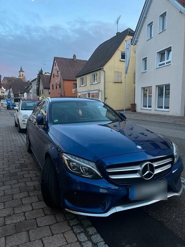 Gebraucht Mercedes C220 170 PS (125 kW) 2015 Blau Kombi
