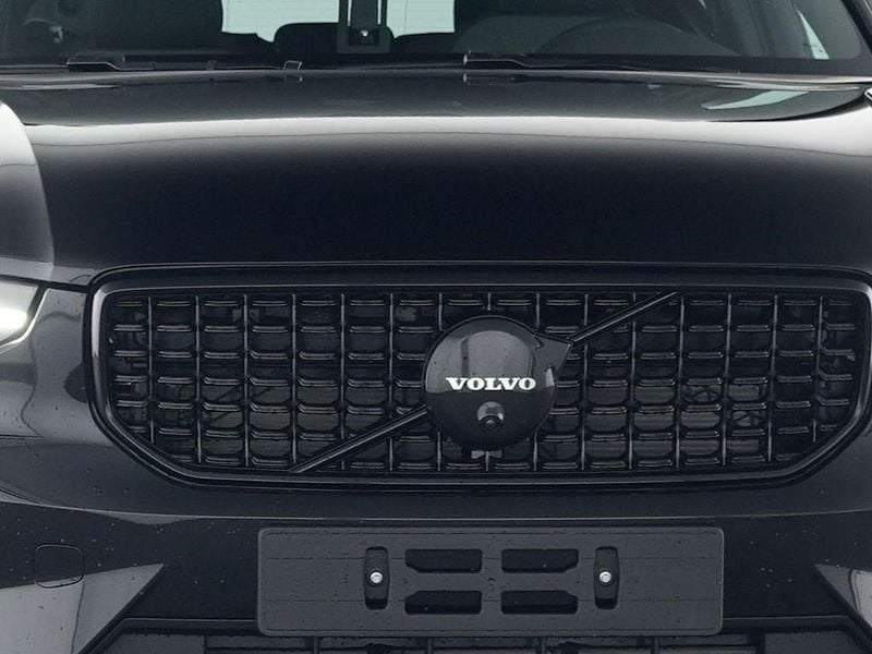 Gebraucht Volvo XC40 Plus 163 PS (119 kW) 2025 Schwarz SUV