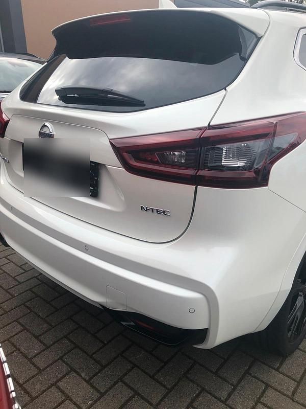 Weiß Gebraucht 2020 Nissan Qashqai N-TEC SUV | 21.000 € (Fairer Preis) - Bild 1/4