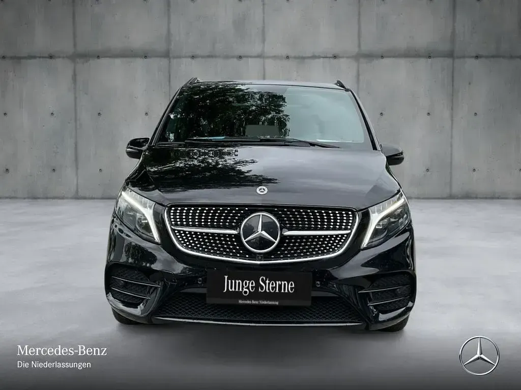 Gebraucht Mercedes V300 Avantgarde Edition 237 PS (174 kW) 2022 Schwarz Van / Kleinbus