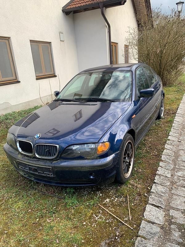 Gebraucht BMW 318 143 PS (105 kW) 2004 Limousine