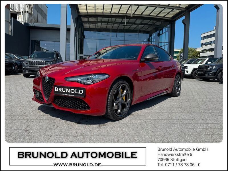 Rot Gebraucht 2022 Alfa Romeo Giulia Ti Limousine | 41.900 € (Etwas zu teuer) - Bild 1/4