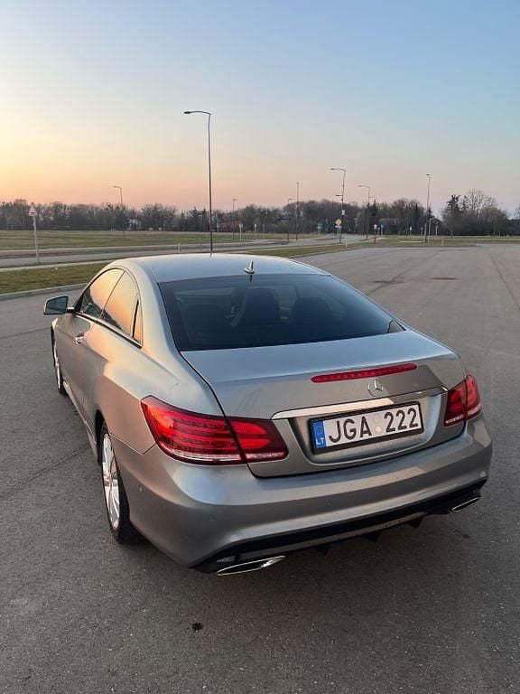 Gebraucht Mercedes E250 204 PS (150 kW) 2013 Grau Coupé