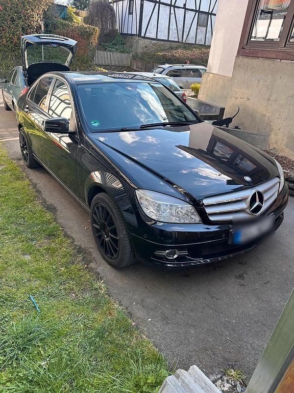 Gebraucht Mercedes C200 184 PS (135 kW) 2008 Schwarz Limousine