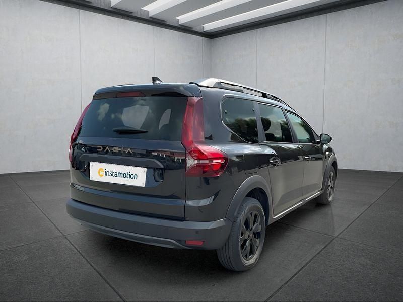 Neu Dacia Jogger 110 PS (80 kW) 2025 Schwarz Van / Kleinbus
