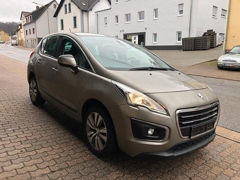Gebraucht Peugeot 3008 Active 165 PS (121 kW) 2015 Grau Kombi