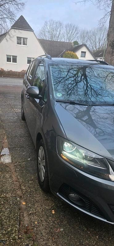 Grau Gebraucht 2014 Seat Alhambra Van / Kleinbus | 10.500 € (Guter Preis) - Bild 1/4
