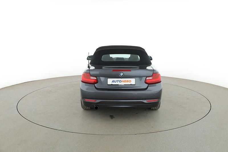 Gebraucht BMW 220 Advantage 184 PS (135 kW) 2016 Grau Cabrio