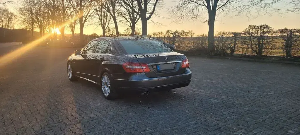 Usata Mercedes E200 184 CV (135 kW) 2011 Berlina