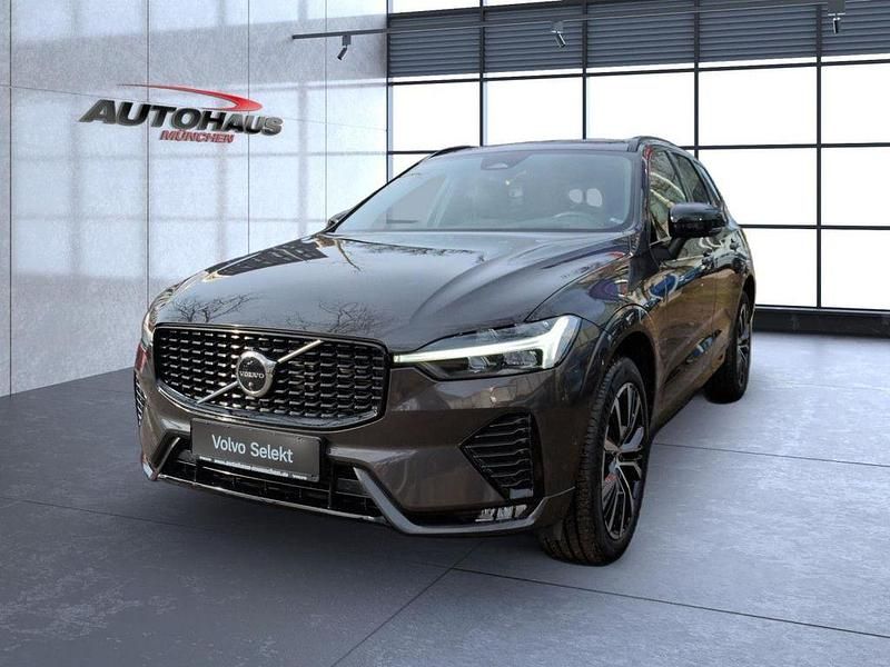 Gebraucht Volvo XC60 Ultimate 235 PS (172 kW) 2023 Platinum grey / (metallic) SUV