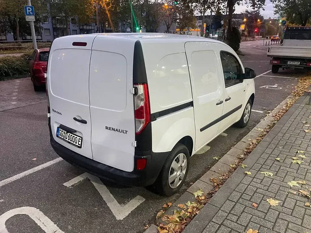 Gebraucht Renault Kangoo Experience 90 PS (66 kW) 2016 Weiß Van / Kleinbus